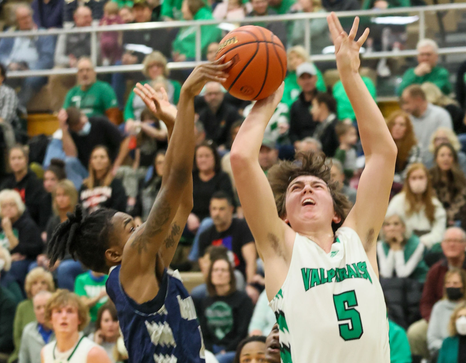 Michigan City visits Valparaiso in DAC play